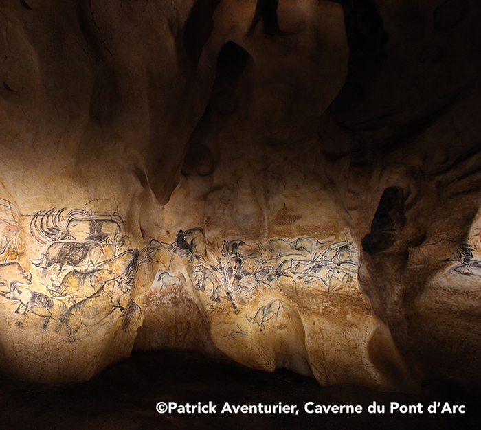 Panneau des lions (Höhlenmalerei mit Löwenmotiv) - Patrick Aventurier: Höhle von Pont d'Arc