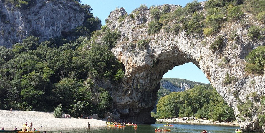 Der Pont d'Arc der Ardèche