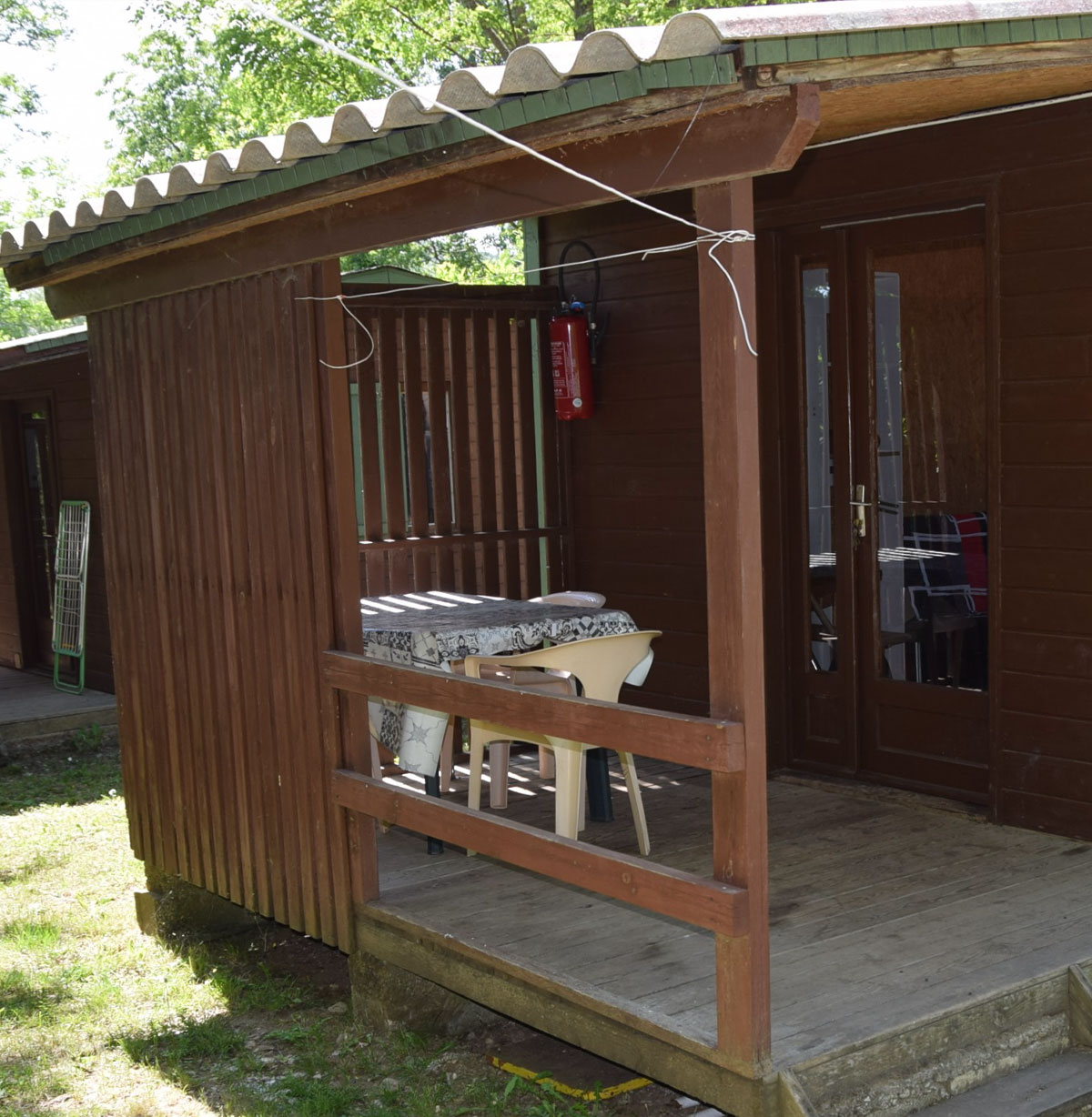 Terrasse eines Ferienhauses